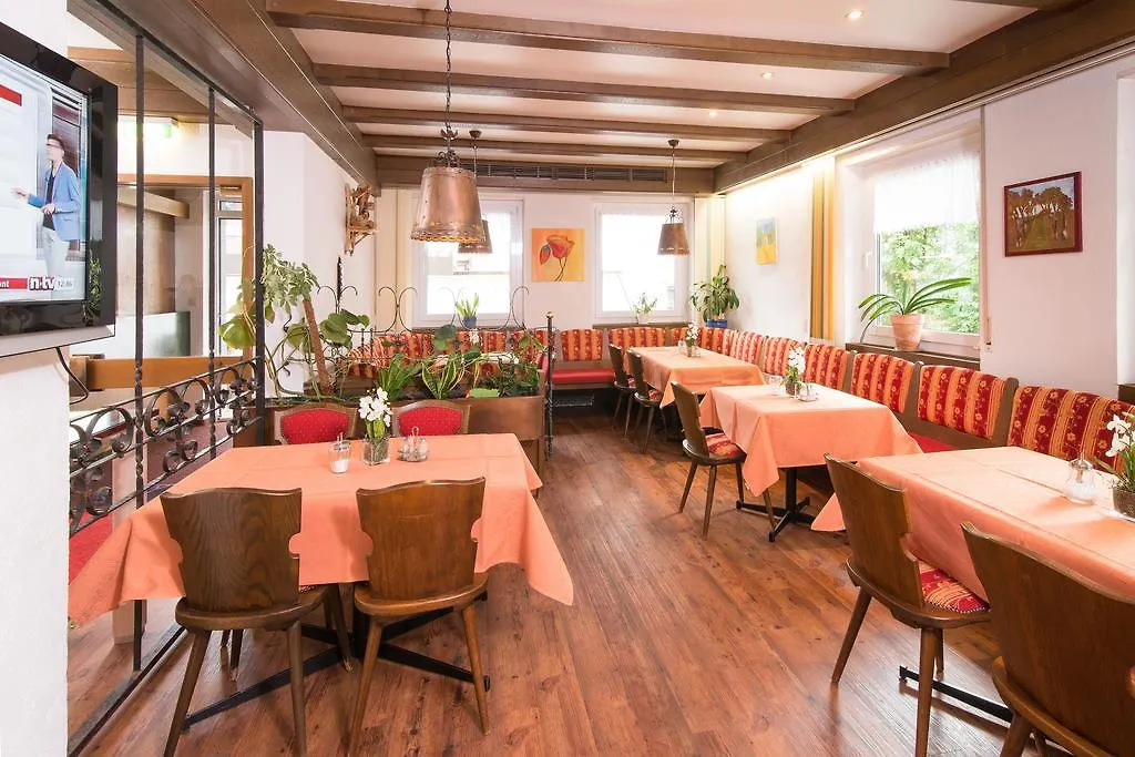 Hotel Garni Regina-1